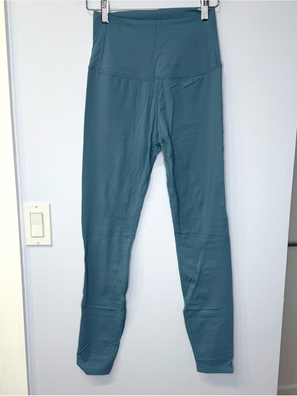 Tavi Women’s Medium High-Waist Women's Leggings in Grey/Teal.  Like new!